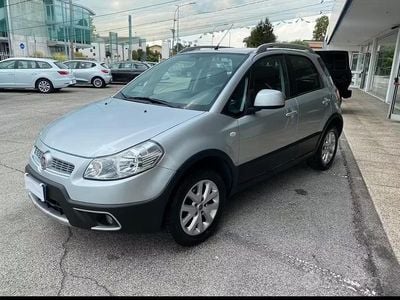 Usata Fiat Sedici 120 CV (88 kW) 2012 Grigio SUV