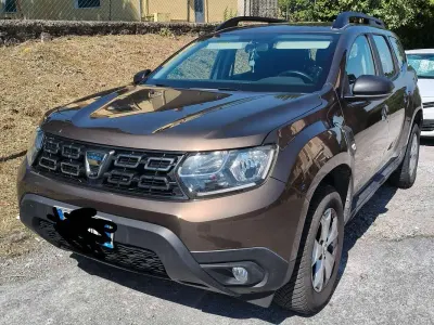 Usata Dacia Duster Comfort 101 CV (74 kW) 2020 Marrone SUV