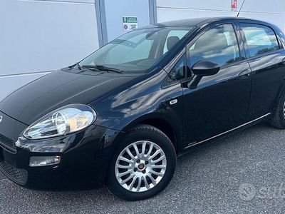 Usata Fiat Punto Street 69 CV (50 kW) 2018 Nero Utilitaria