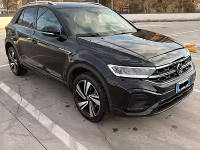 Occasion VW T-Roc R-line 150 PK (110 kW) 2024 Zwart SUV