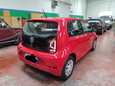 usata VW up! 1.0 3p. club up!