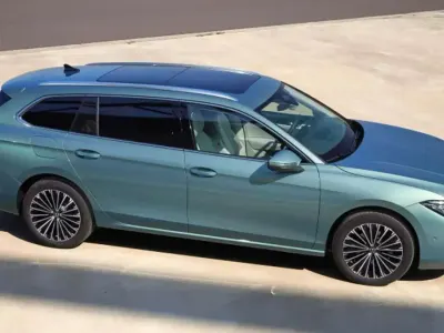 Usata VW Passat Business 150 CV (110 kW) 2024 Argento Station wagon