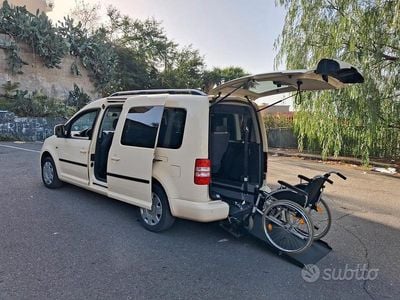 Beige Usata 2015 VW Caddy Monovolume | 14.900 € (Molto cara)