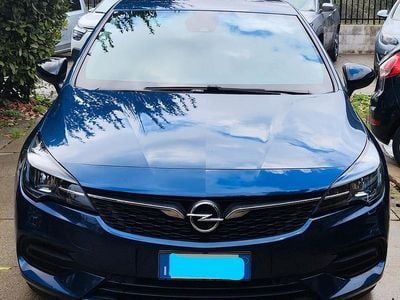 Usata Opel Astra Business Elegance 122 CV (89 kW) 2021 Blu Berlina