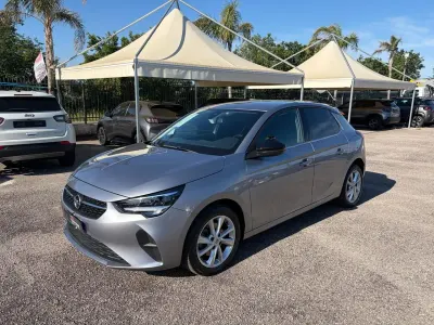 Usata Opel Corsa Elegance 101 CV (74 kW) 2021 Argento Utilitaria