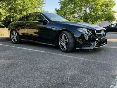 Usata Mercedes E220 AMG line 194 CV (142 kW) 2018 Nero Coupé