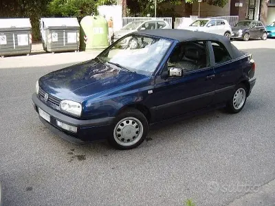Usata VW Golf Cabriolet 75 CV (55 kW) 1994 Blu Cabrio