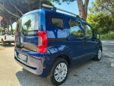 Usata Fiat Qubo Trekking 75 CV (55 kW) 2012 Bluazzurro Monovolume