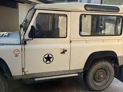 Usata Land Rover Defender 86 CV (63 kW) 1986 Bianco SUV