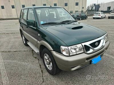 Usata Nissan Terrano 154 CV (113 kW) 2000 Verde SUV
