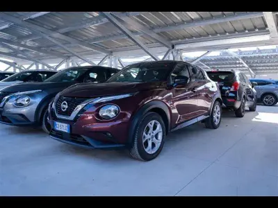 Usata Nissan Juke N-Connecta 117 CV (86 kW) 2020 Bordeaux SUV
