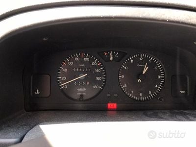 Usata Citroën AX 50 CV (36 kW) 1997 Rosso Utilitaria