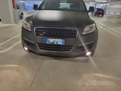 Begagnad Audi Q7 Sport 240 HK (176 kW) 2006 Grå SUV