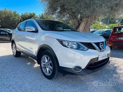 Usata Nissan Qashqai 131 CV (96 kW) 2016 Bianco SUV