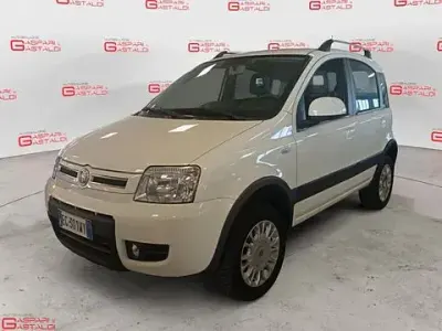 Usata Fiat Panda 4x4 75 CV (55 kW) 2011 Utilitaria