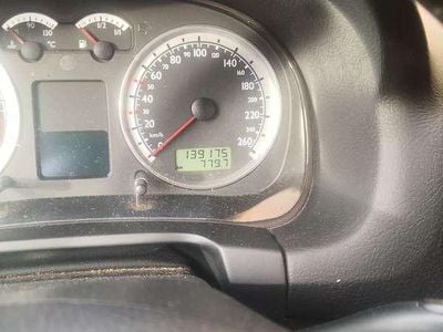 Usata VW Golf IV Highline 105 CV (77 kW) 2002 Berlina