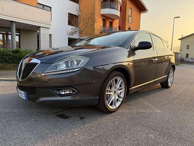 Usata Lancia Delta 200 CV (147 kW) 2009 Grigio Utilitaria