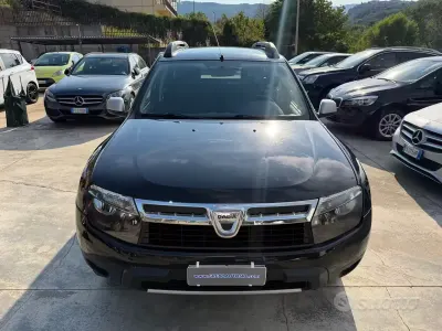 Usata Dacia Duster Lauréate 110 CV (80 kW) 2011 Nero SUV