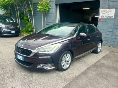 Usata DS Automobiles DS5 Sport Chic 120 CV (88 kW) 2016 Nero Utilitaria