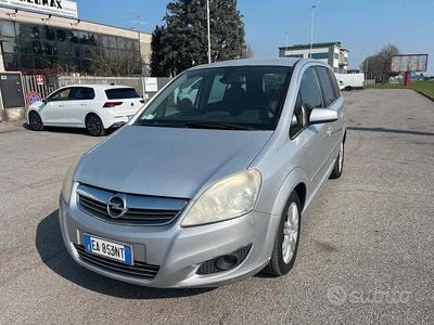 Usata Opel Zafira Cosmo 94 CV (69 kW) 2009 Grigio Monovolume