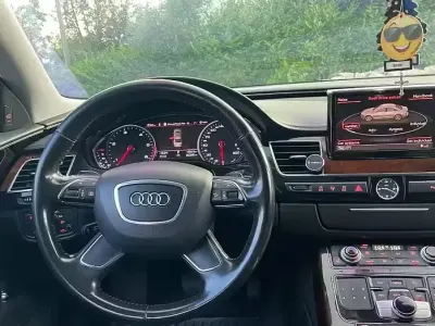 Usata Audi A8 250 CV (183 kW) 2011 Grigio Berlina