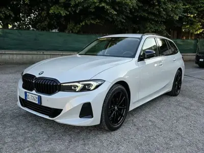 Usata BMW 318 Luxury Line 150 CV (110 kW) 2022 Bianco Station wagon