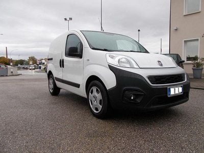 Usata Fiat Fiorino 95 CV (69 kW) 2023 Bianco / pastello Monovolume