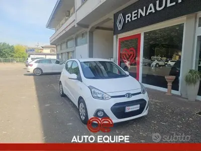 Usata Hyundai i10 Comfort 67 CV (49 kW) 2016 Bianco Utilitaria