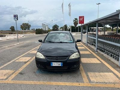 Usata Opel Corsa 75 CV (55 kW) 2006 Nero Berlina