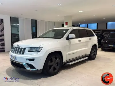 Usata Jeep Grand Cherokee Summit 250 CV (183 kW) 2015 Bianco SUV
