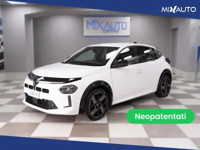 Usado Lancia Ypsilon 110 HP (80 kW) 2025 Branco Citadino