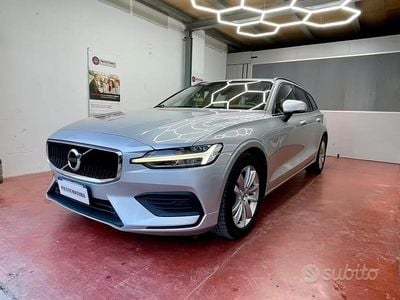 Käytetty Volvo V60 197 HP (144 kW) 2021 Harmaa Farmari