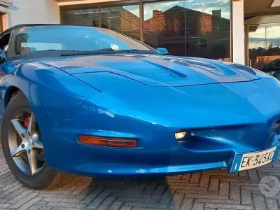Usata Pontiac Firebird 148 CV (108 kW) 1995 Bluazzurro Cabrio