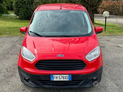 Occasion Ford Transit Trend 76 ch (55 kW) 2017 Rouge SUV