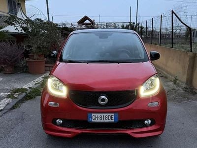 Usado Smart ForFour Brabus 71 CV (52 kW) 2016 Rojo Utilitario