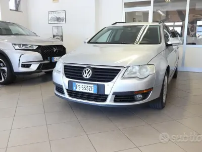 Usata VW Passat Business 140 CV (102 kW) 2009 Grigio Station wagon
