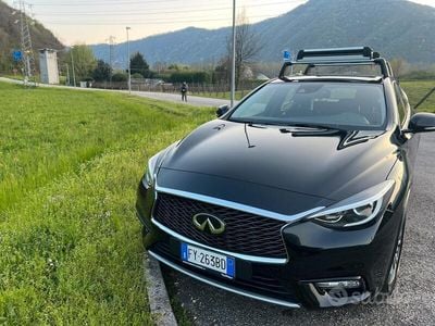 Usata Infiniti Q30 109 CV (80 kW) 2019 Nero Utilitaria
