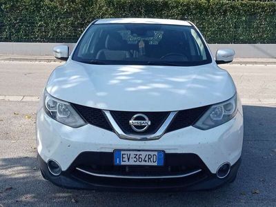 usata Nissan Qashqai 1.6 dCi 2WD Acenta 2wd xtronic