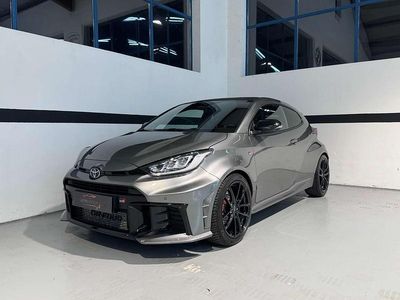 Usata Toyota Yaris 280 CV (205 kW) 2024 Grigio Berlina