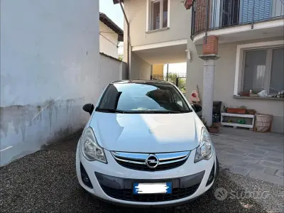 Usata Opel Corsa 2013 Bianco Utilitaria