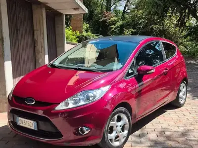 Usata Ford Fiesta 68 CV (50 kW) 2009 Berlina