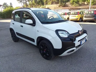 Usata Fiat Panda Cross Cross 69 CV (50 kW) 2022 Bianco Utilitaria