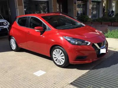 Gebraucht Nissan Micra Acenta 90 PS (66 kW) 2022 Rot Kleinwagen