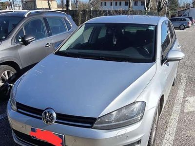 Usata VW Golf VII Highline 122 CV (89 kW) 2014 Berlina