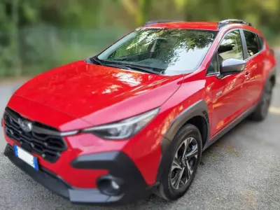 Usata Subaru Crosstrek Style 136 CV (100 kW) 2024 Rosso SUV