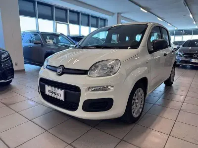 Usata Fiat Panda S 70 CV (51 kW) 2025 Bianco Utilitaria