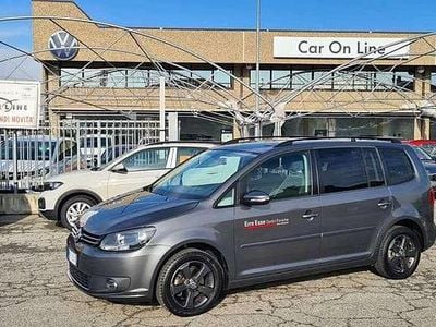 Usata VW Touran Comfortline 105 CV (77 kW) 2015 Indium grey Monovolume