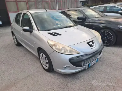 Usata Peugeot 206 75 CV (55 kW) 2009 Grigio Berlina