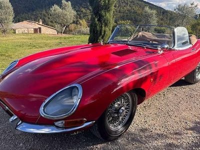 Usata Jaguar E-Type S 265 CV (194 kW) 1966 Rosso Cabrio