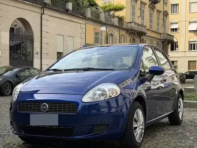 Usata Fiat Grande Punto 65 CV (47 kW) 2007 Blu Utilitaria